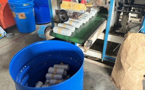 塑膠袋全自動生產線收卷後貼紙膠帶